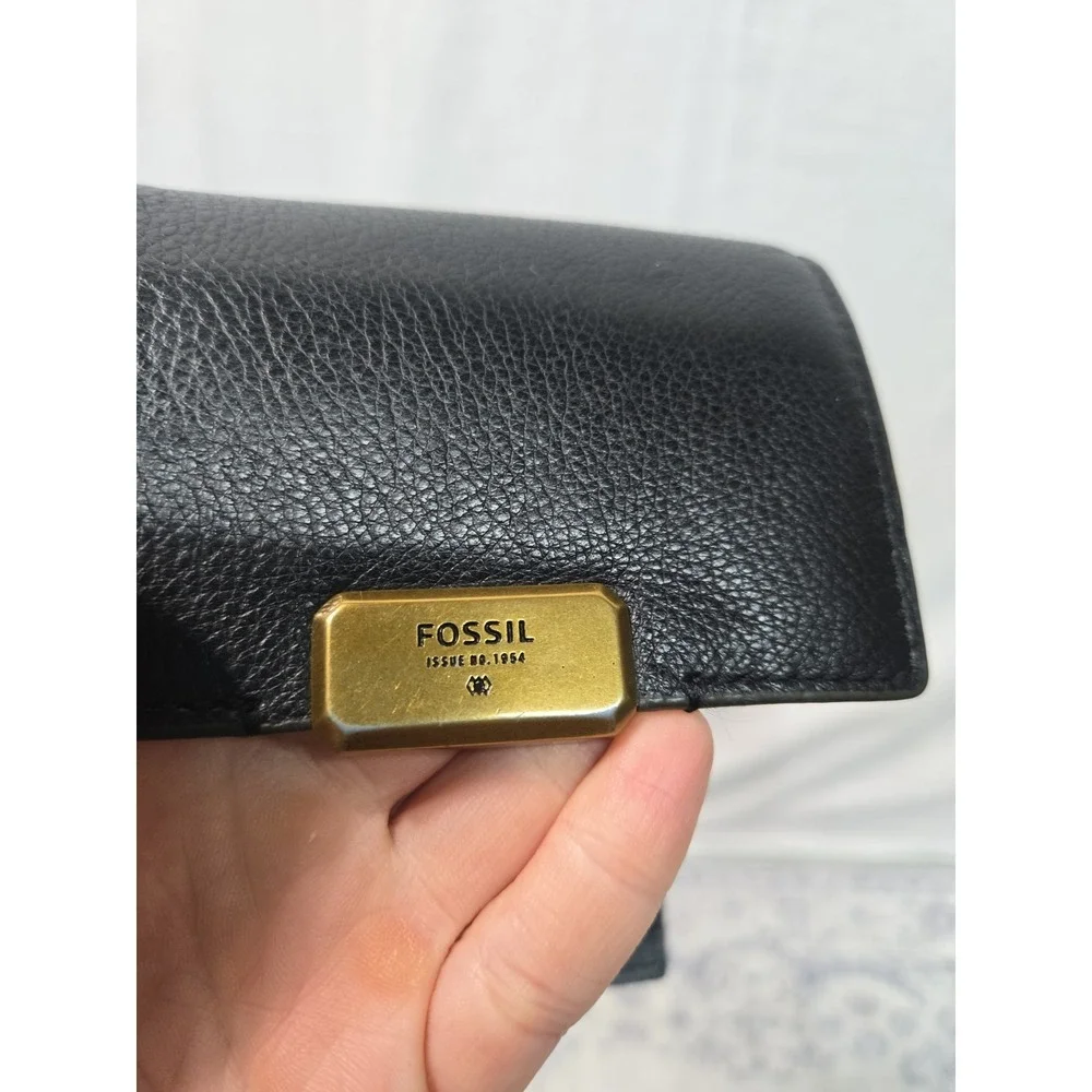 Vintage Fossil Genuine Pebbled Leather Black Bifold Wallet Zippered Coin Pouch